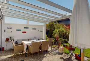 Überdachte Terrasse
