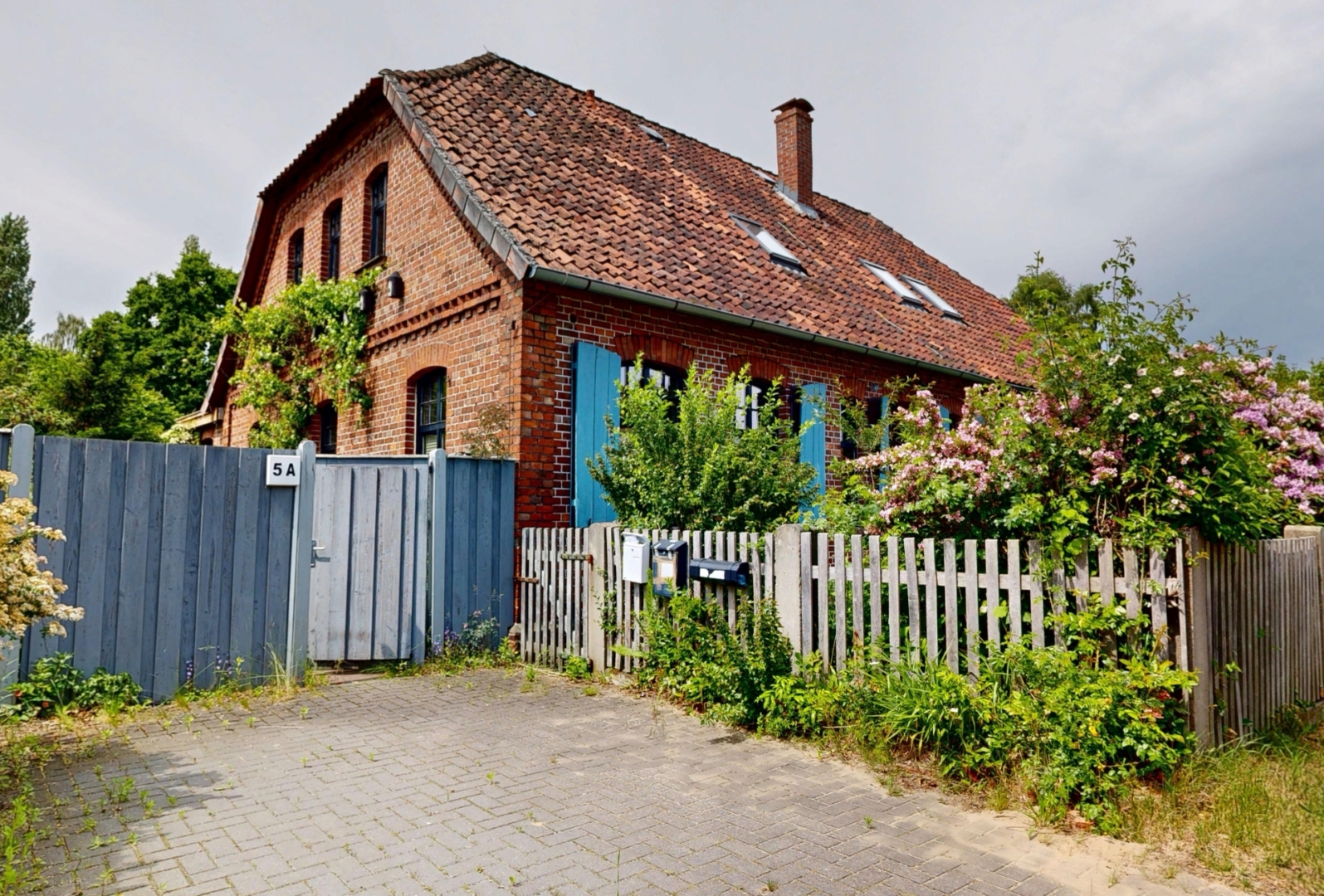 Zugang zur hinteren Wohnung