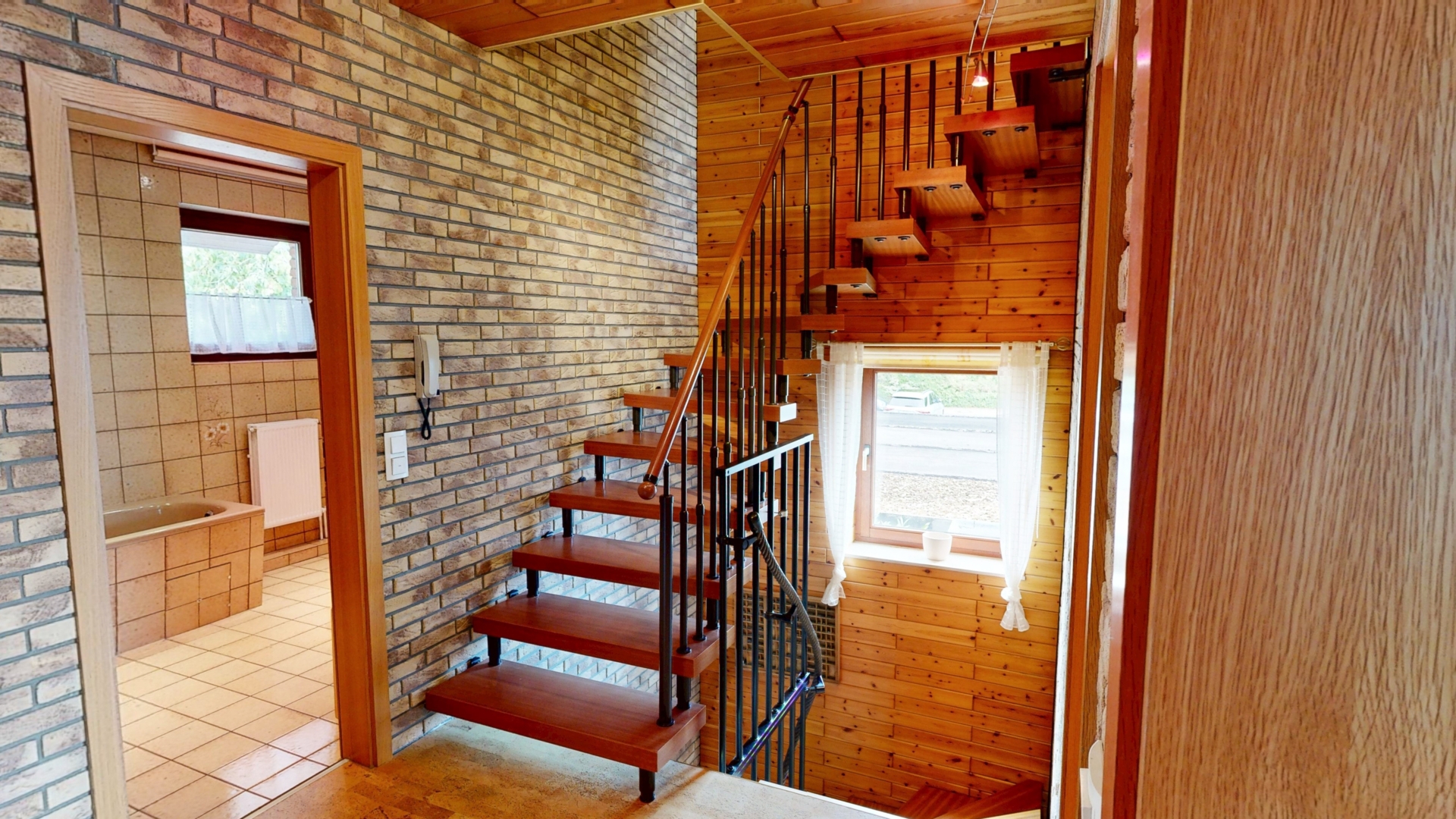 Treppe ins Dachgeschoss